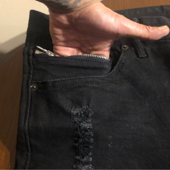 NWOT Fashion Nova Ryda Moto Skinny Jean - Black Size 42 - Picture 3 of 16